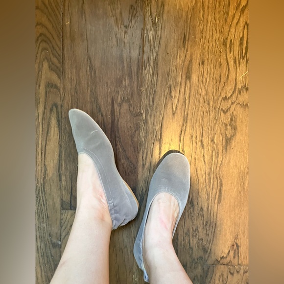 Everlane Velvet Flats - Picture 2 of 10